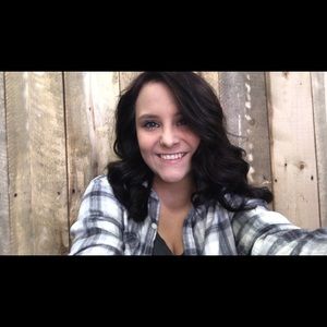 Meet your Posher, Michaela